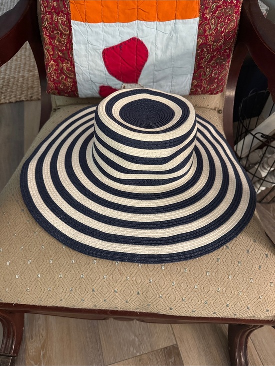 C Accessories - C Striped Wide-Brim Sun Hat - Navy & Cream